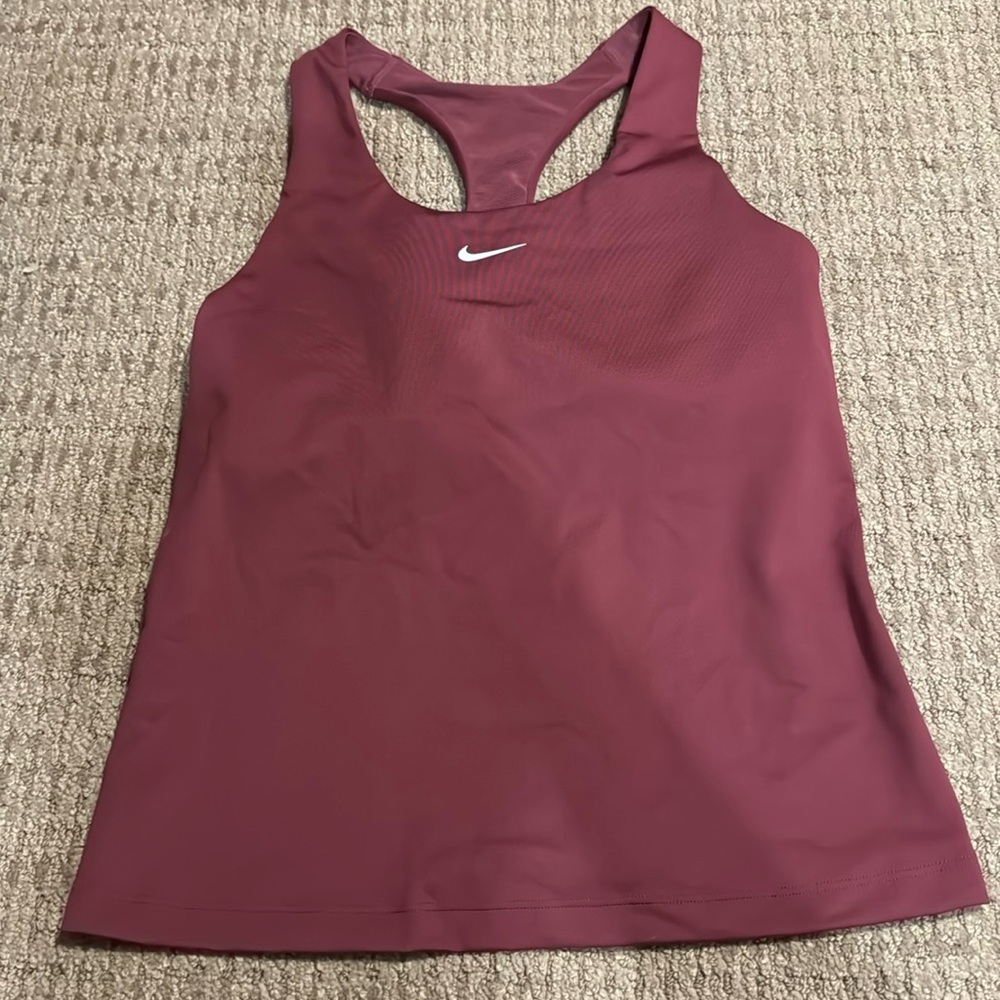 Women’s Nike racer back, dri fit, workout top.